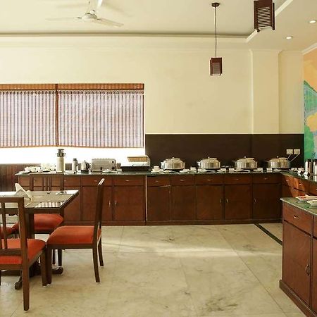 רישיקש Comfort Hotel Dewa Retreat מסעדה תמונה